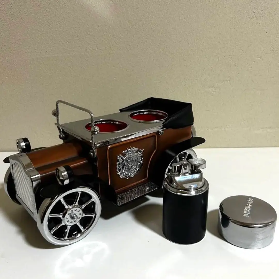 クラシックカー型　灰皿　アンティーク　インテリア