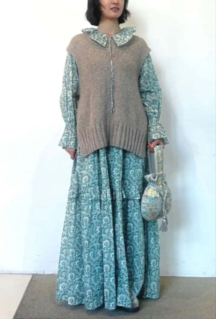 ヌキテパ Vネック ニット ベスト Rough Light Lily Vest