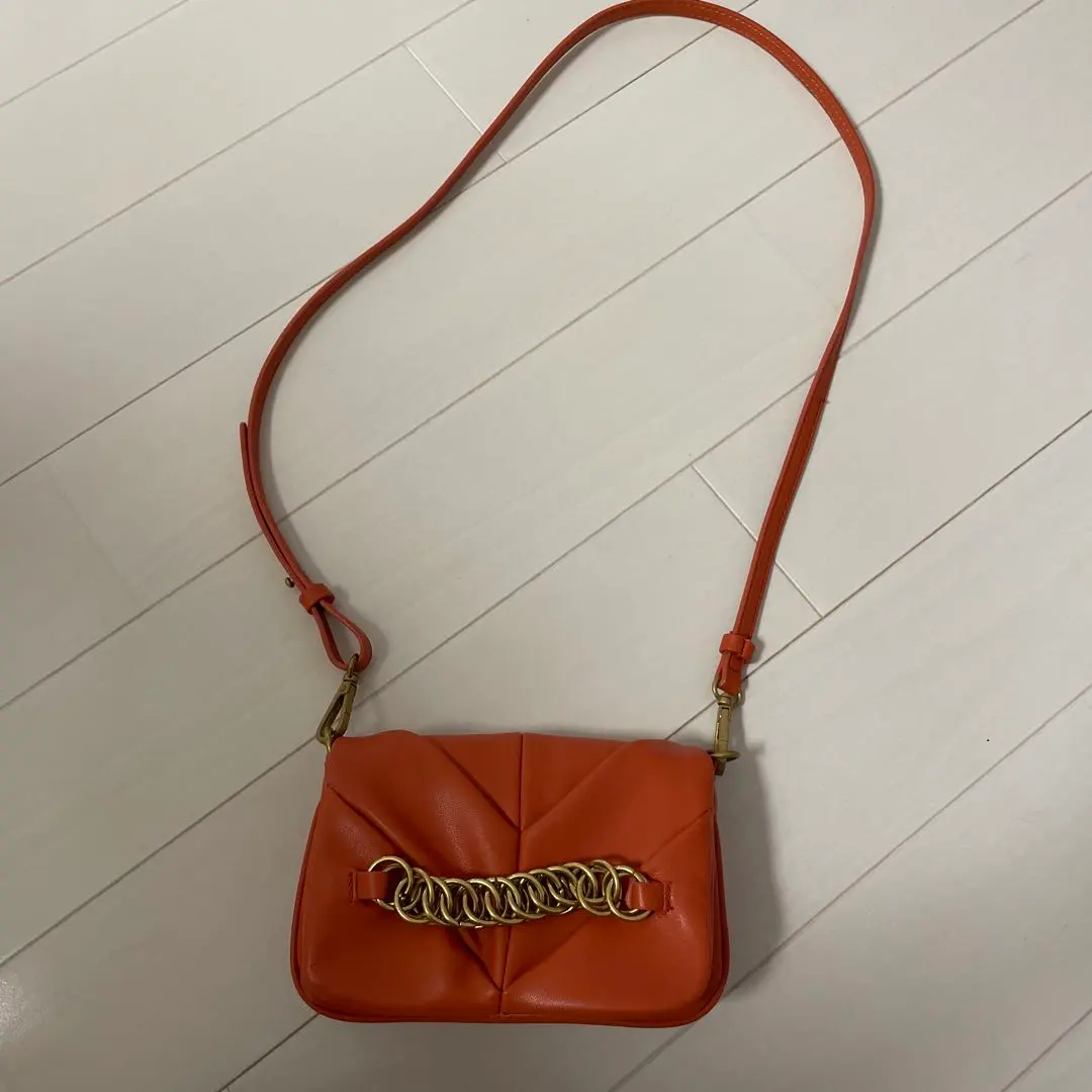 ZARA ショルダーバッグ未使用