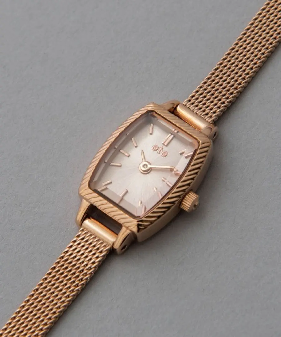 ete トノーフェイスウォッチ　ピンクゴールド