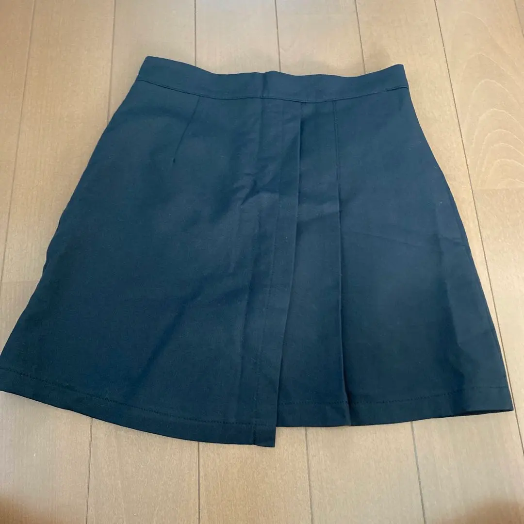 ブラック プリーツスカート 裏地付き