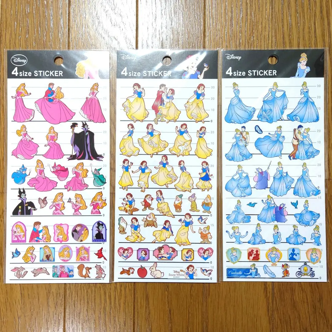 新品未使用☆レア！ 4サイズステッカー ディズニー プリンセス 3枚セット