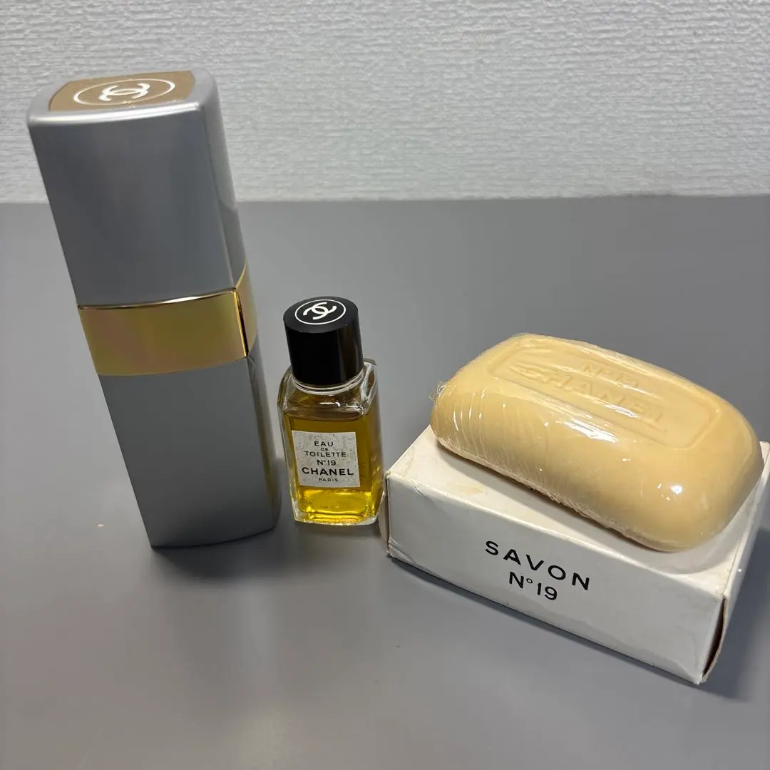 シャネル　N°19　3点　オードトワレ50ml　20ml　石鹸75g