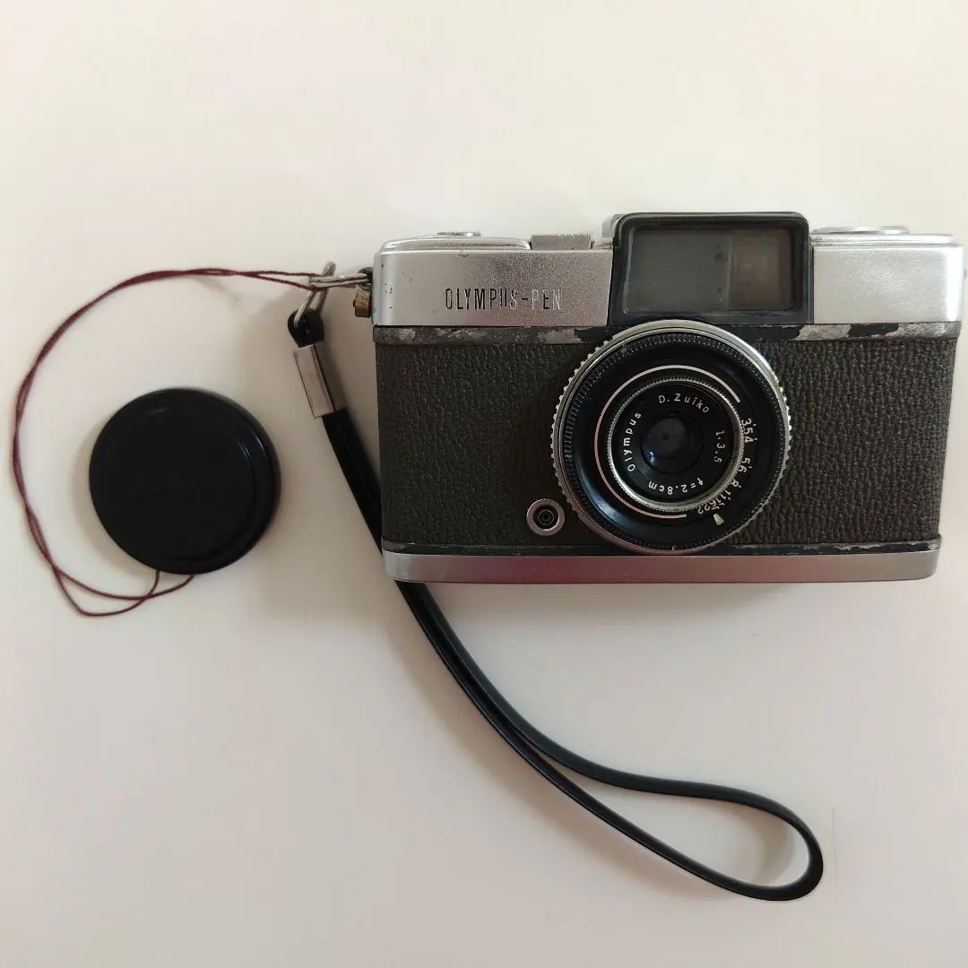 OLYMPUS Pen ハーフ判フィルムカメラ