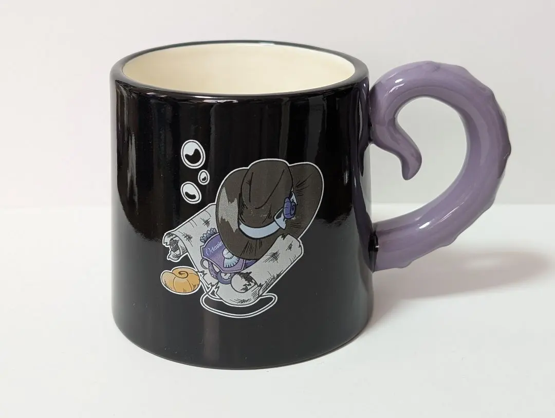 ツイステッドワンダーランド　ハンドルマグ　オクタヴィネル寮