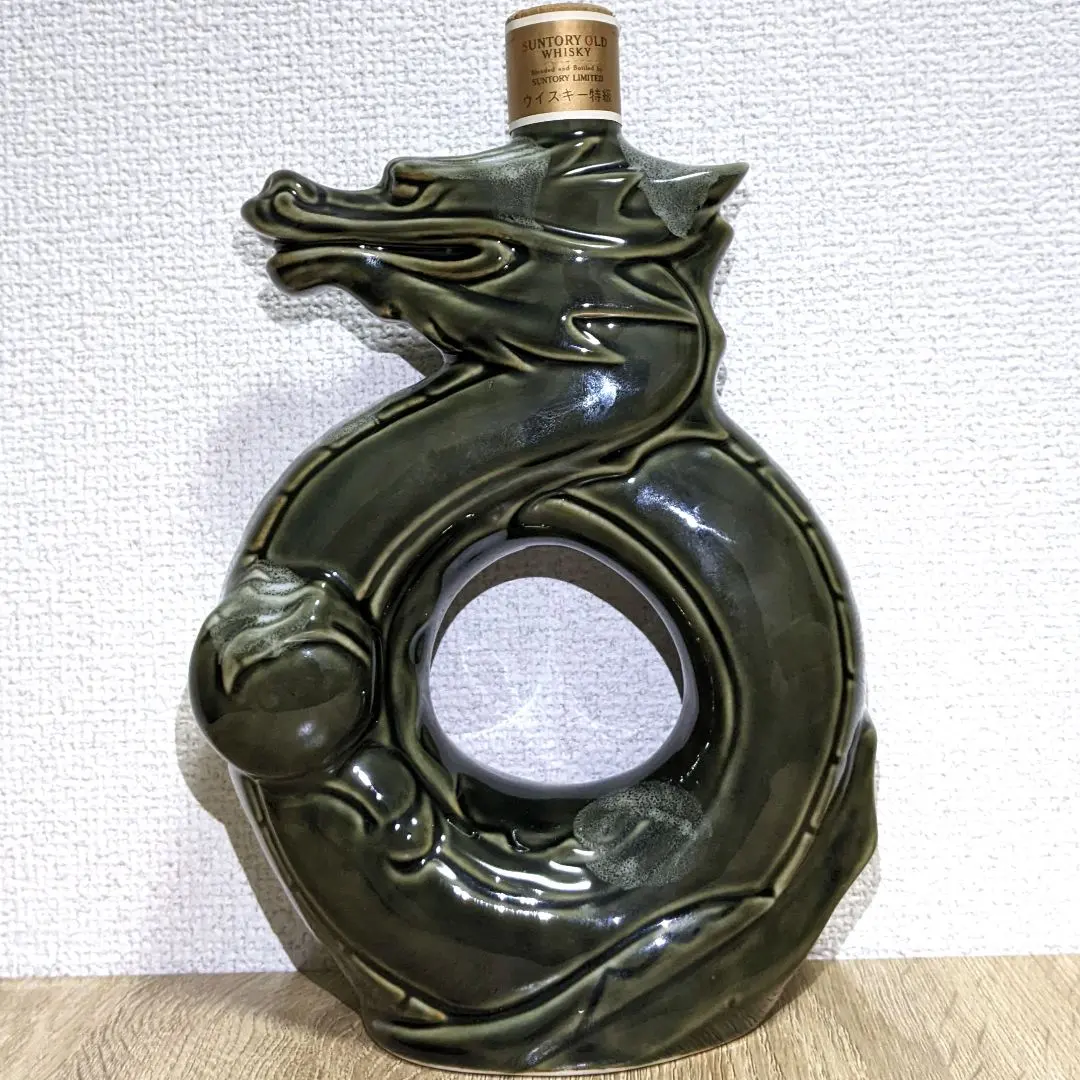 サントリーオールド　干支　辰年ボトル　特級　700ml 43％　未開栓　箱なし