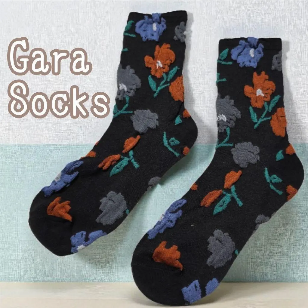 花柄 ジャガードソックス 黒 × カラーポイント 韓国ファッション 靴下 個性的