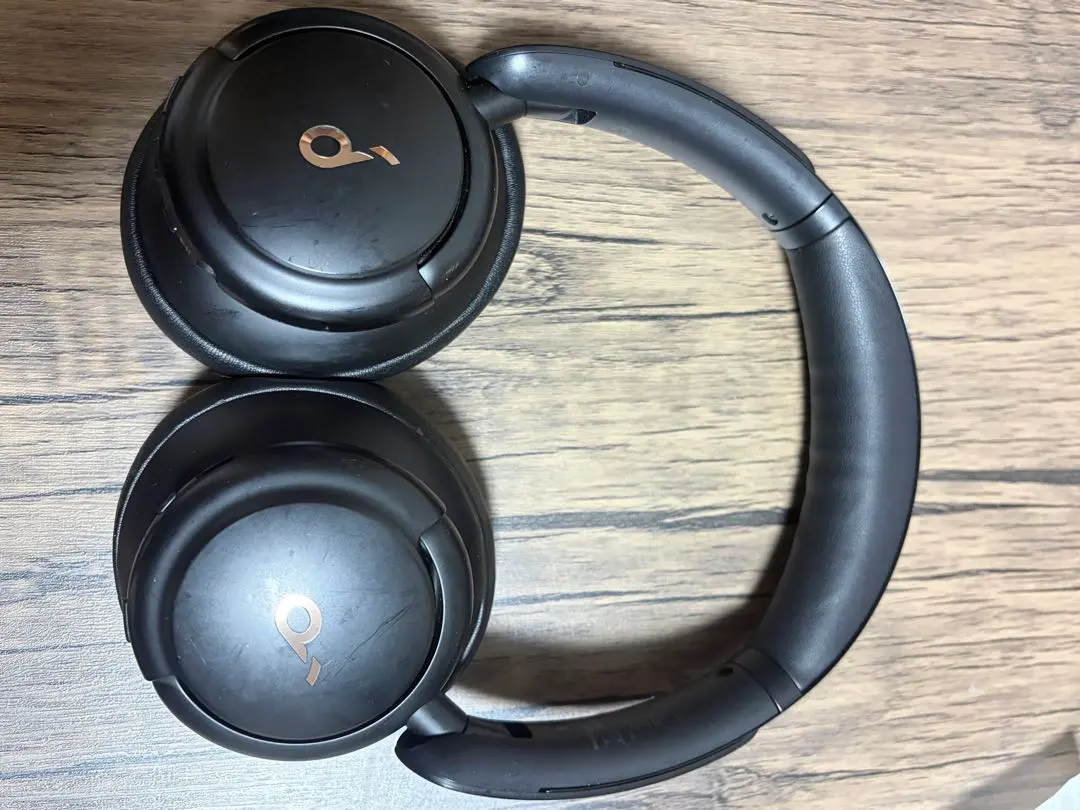 (値下げ〇)soundcore ワイヤレスヘッドホン 収納ケース付き