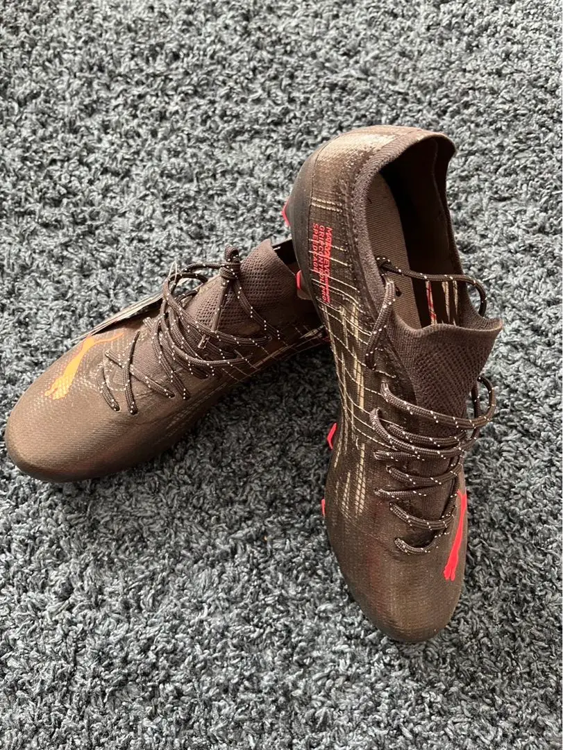 大人気PUMA ウルトラ　1.3FG