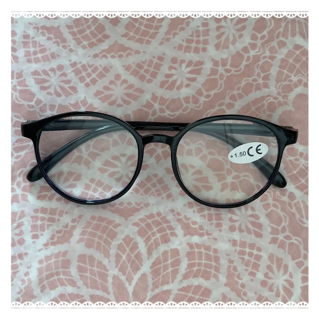 老眼鏡(+1.5)2本セット・ブラック・レディース・シンプルデザイン・軽い
