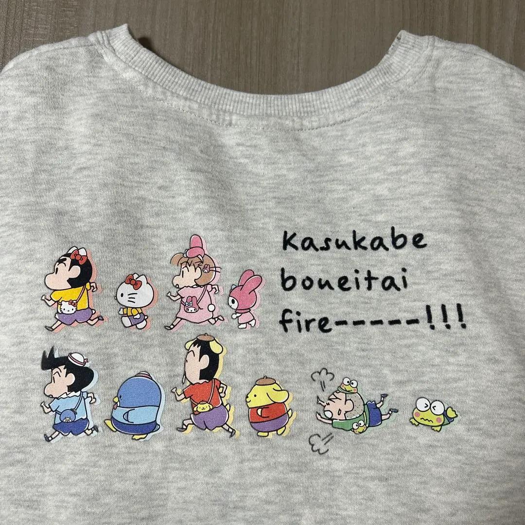 クレヨンしんちゃん✖︎サンリオのスウェット