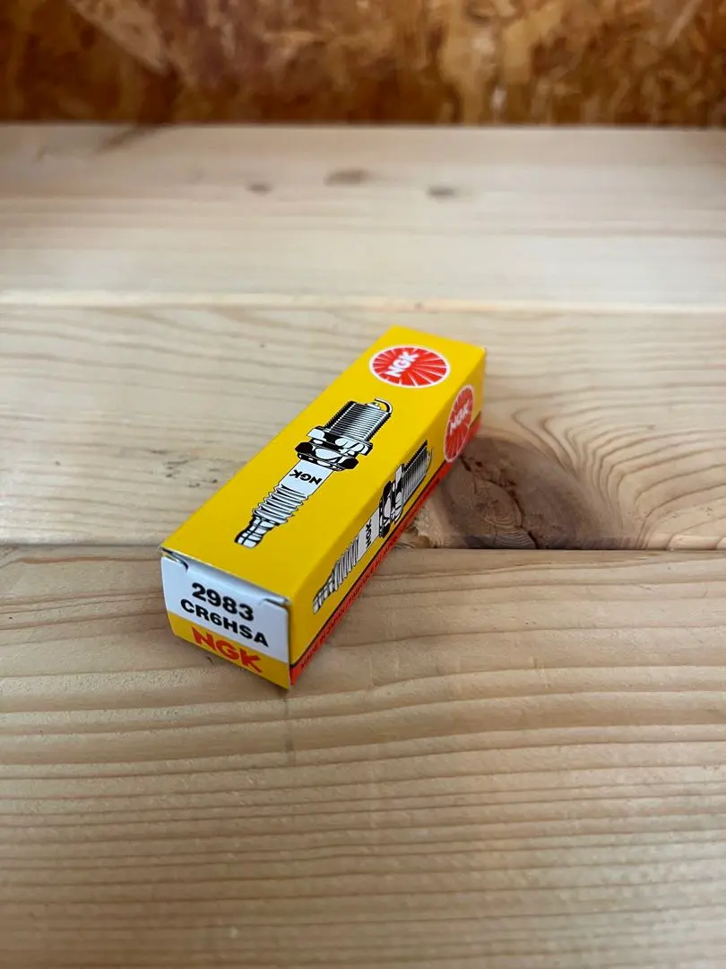 NGK CR6HSA 2983 新品