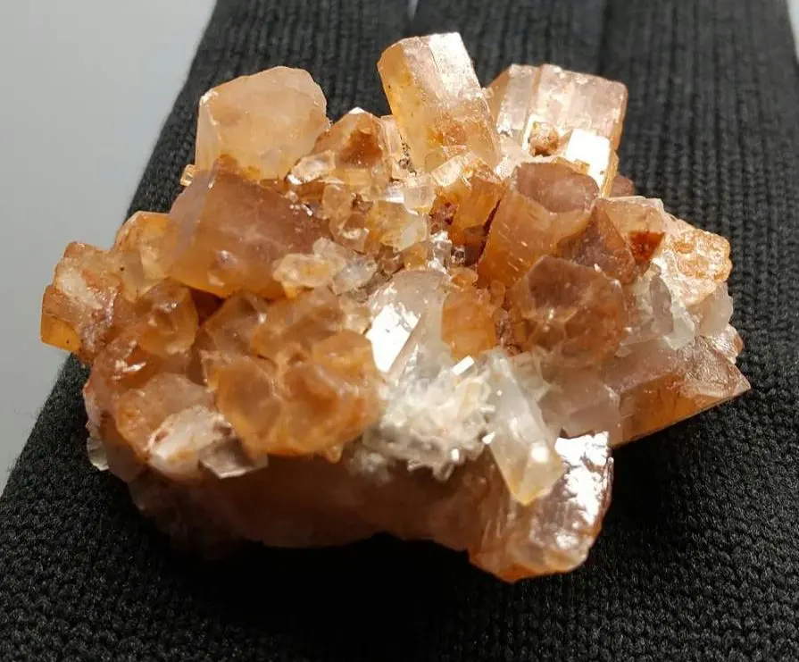 ハイクオリティ モロッコ産 アラゴナイト 原石 天然石