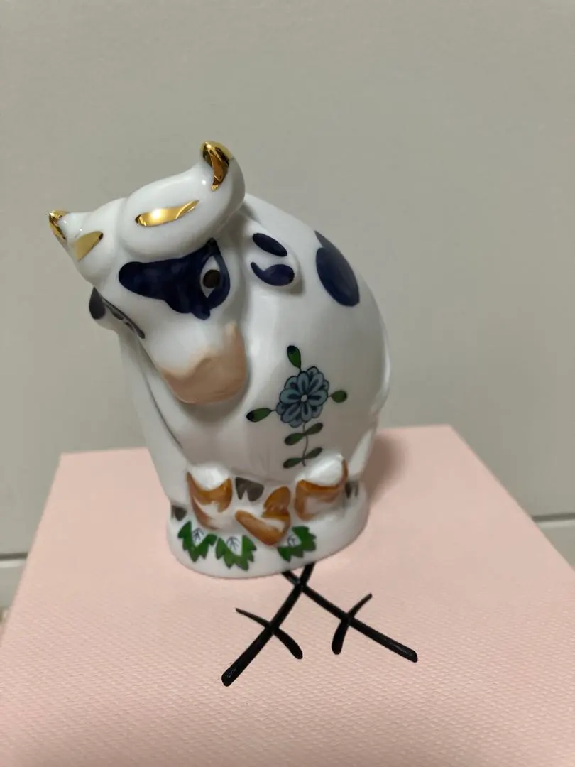 マイセン　ミニウシ　オス　フィギュリン　干支　定価33000円