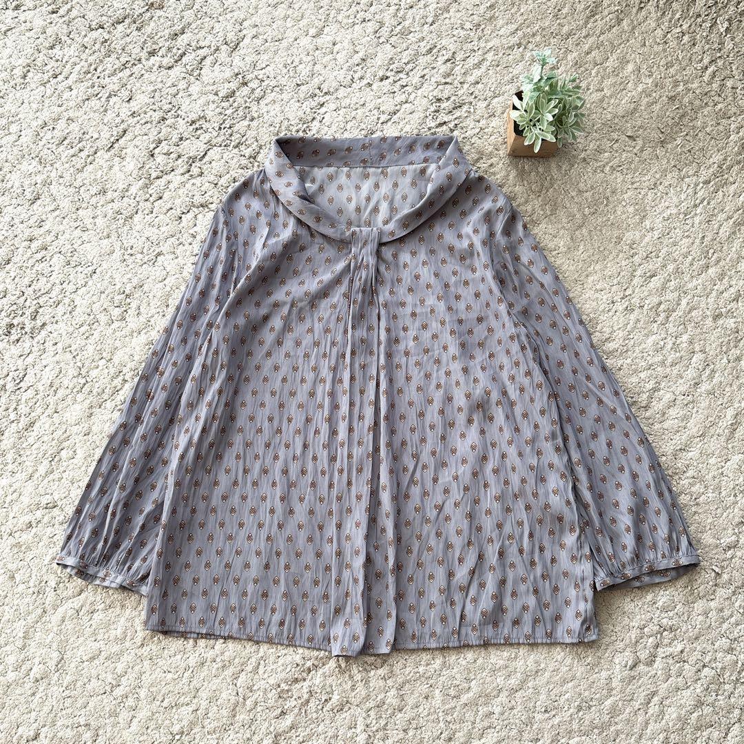 総柄プリントブラウス スタンドカラーデザイン 7分袖丈 シャツ プルオーバー