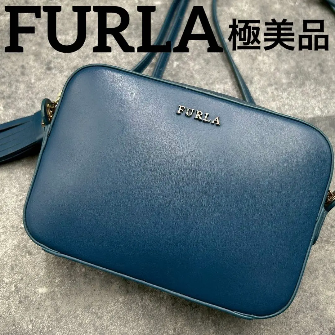 入手困難 極美品 フルラ カメラバッグ ショルダーバッグ フリンジ クロスボディ