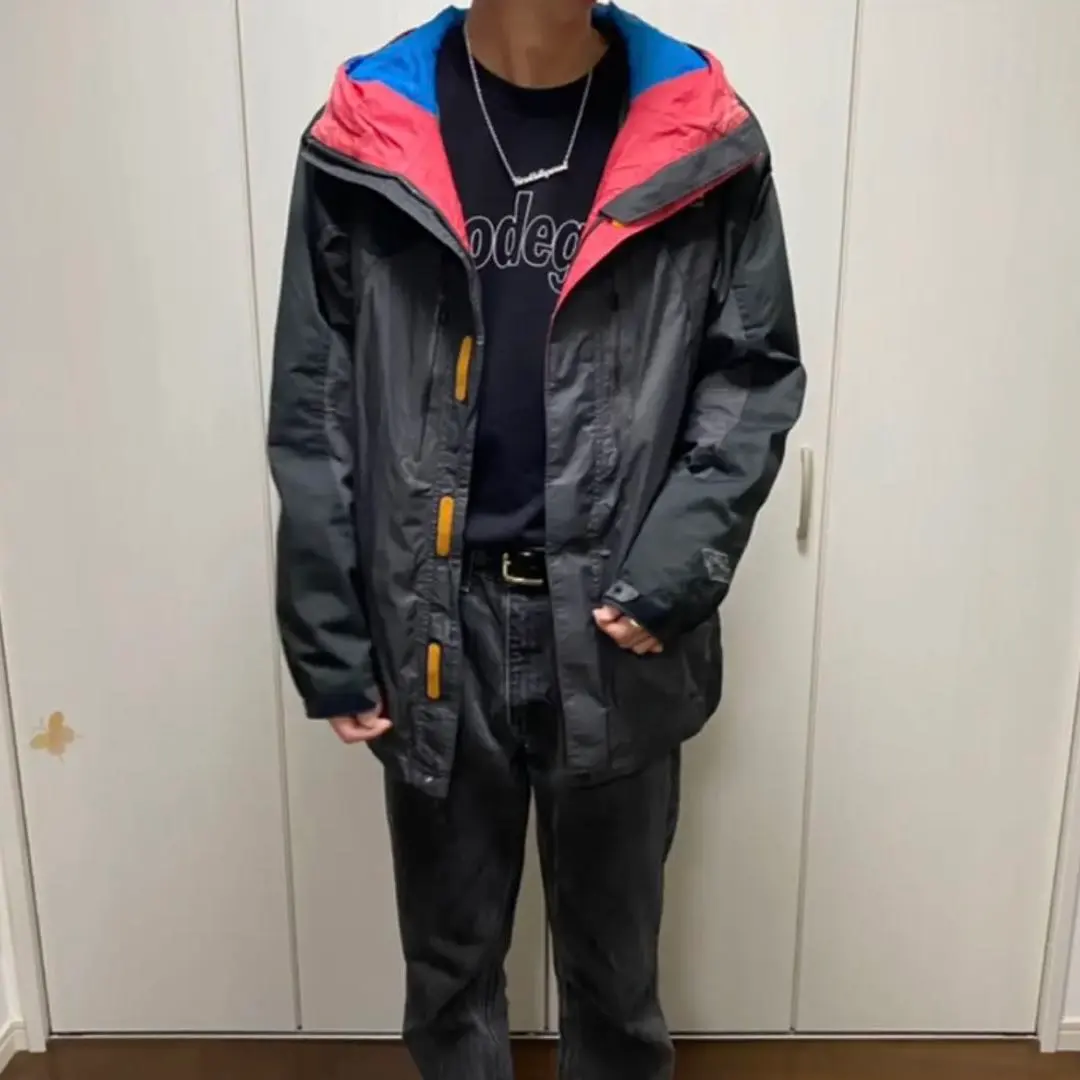 Columbia マウンテンパーカー TITANIUM DAIRIKU