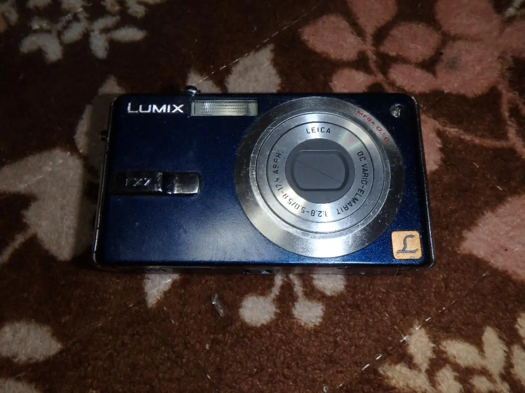 動作品 PANASONIC DMC-FX7 LUMIX デジタルカメラ