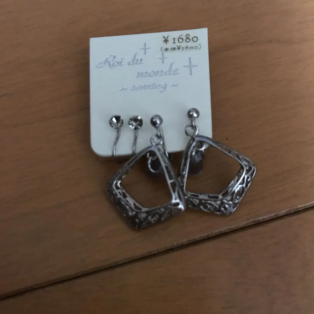 新品イヤリング