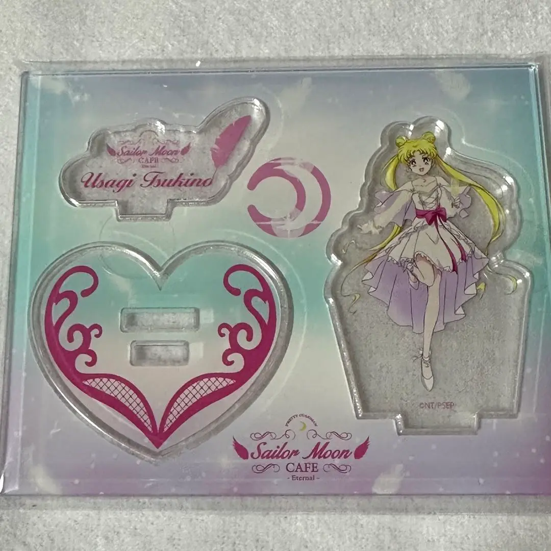 セーラームーン　アクリルスタンド