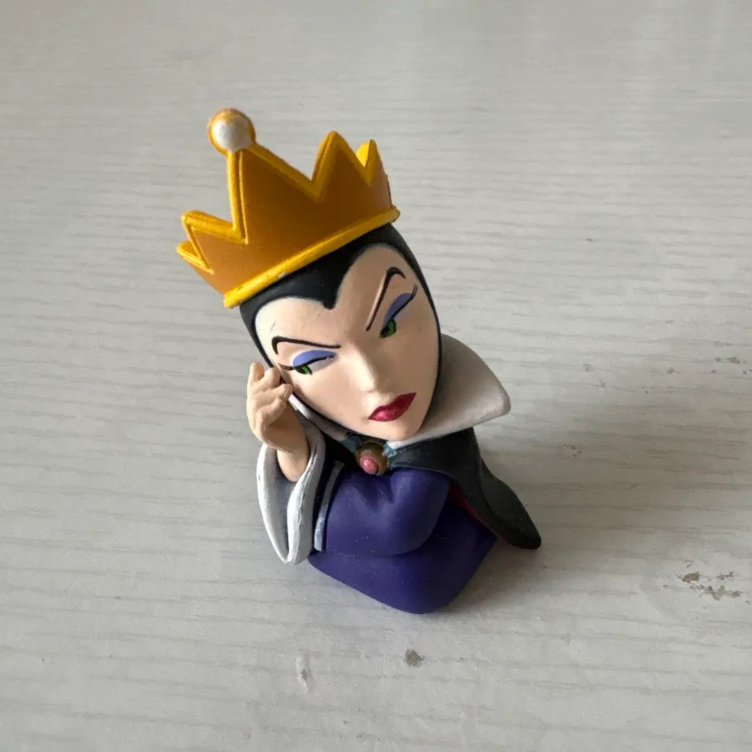 肩ズン　ヴィランズ　女王　白雪姫