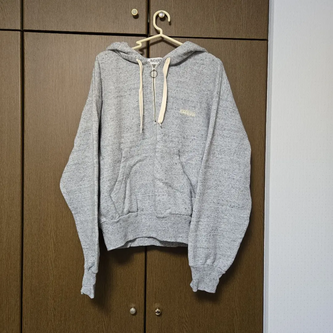 土日限定価格　RNA M2144 OE裏毛ミニパーカー