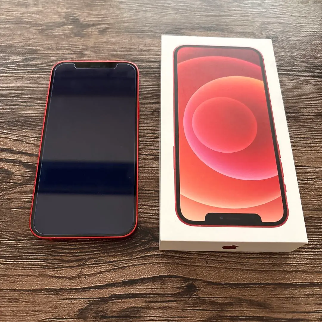 美品　Apple iPhone 12 赤 83%