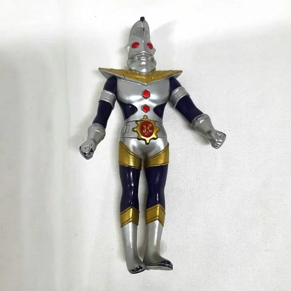 ウルトラマンキング　ソフビ　フィギュア１６cm