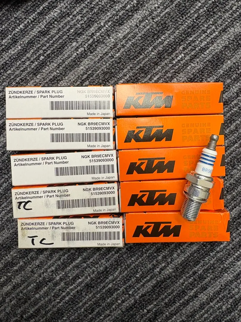 KTM 純正指定 NGK スパークプラグ BR9ECMVX 10本セット