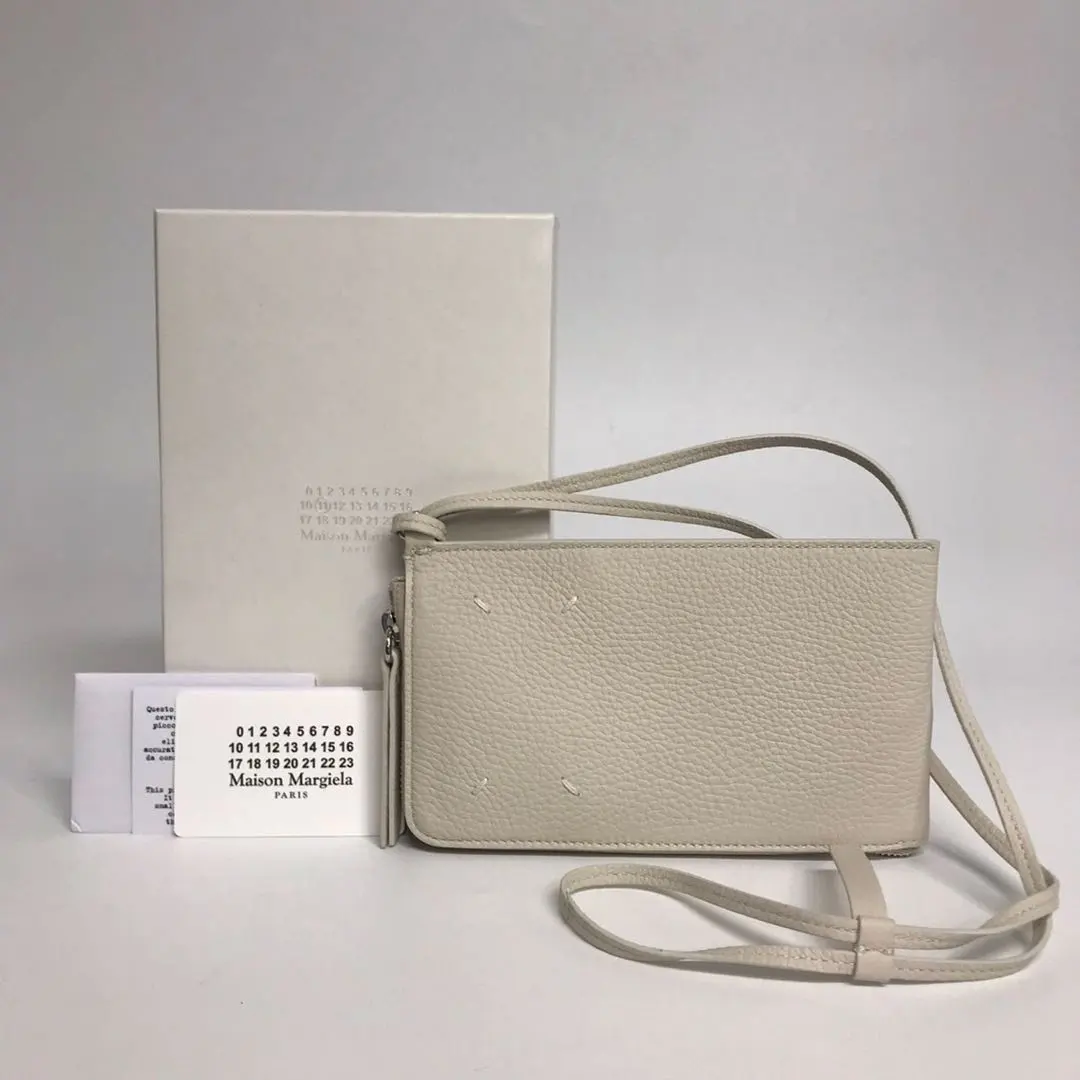 メゾンマルジェラ　フォンケース　フラグメントケース