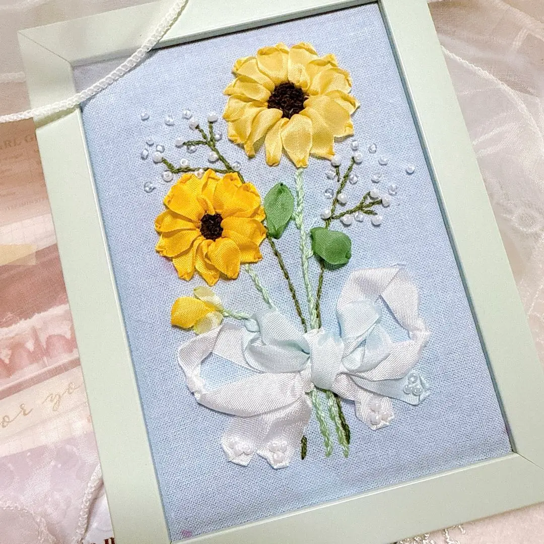 リボン刺繍フレーム♡ひまわりとかすみ草のサマーブーケ