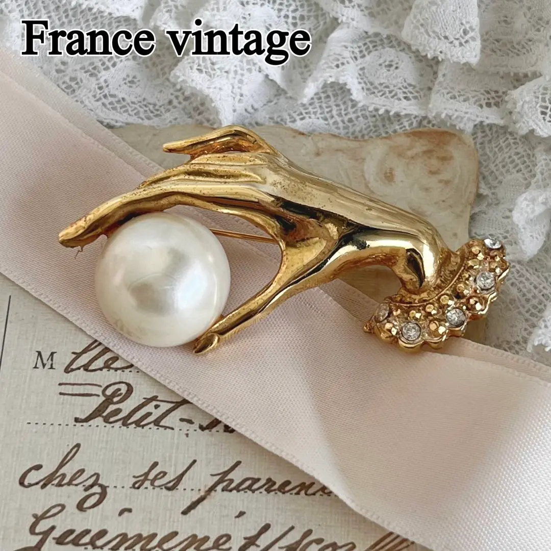 フランスヴィンテージ ハンドモチーフと大粒パールのブローチ