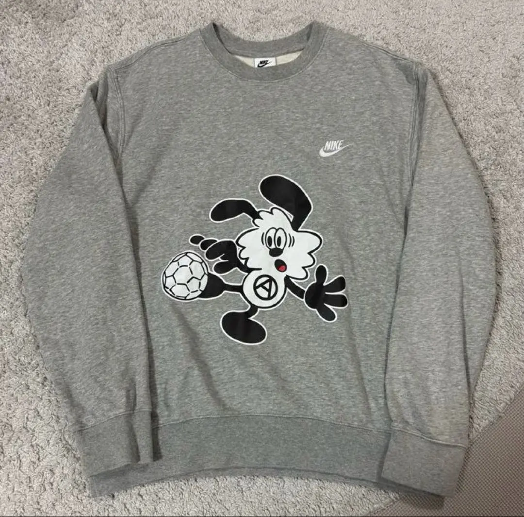 VERDY ナイキ　NIKEスウェット トレーナー　限定