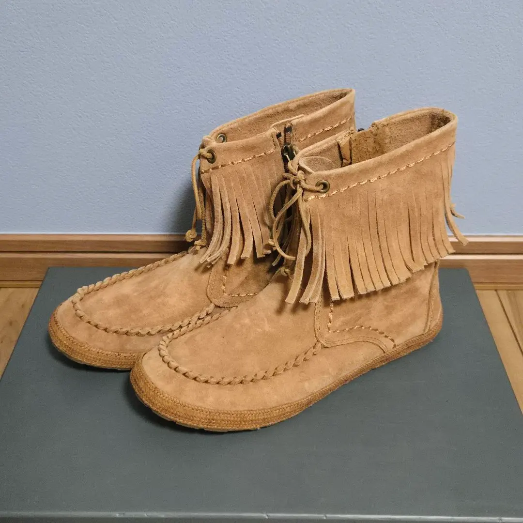 UGG フリンジ モカシン ショートブーツ