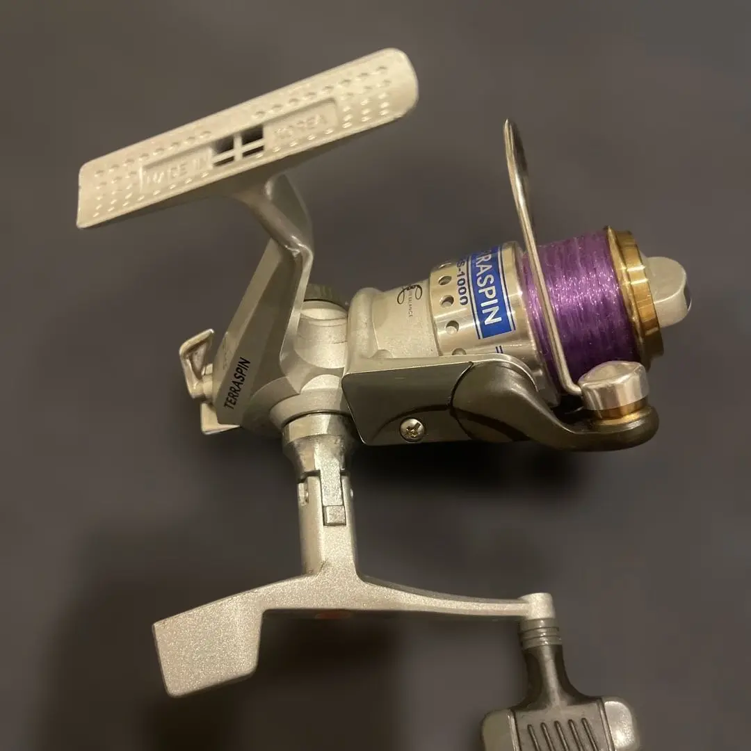 TERRASPIN RS-1000 スピニングリール
