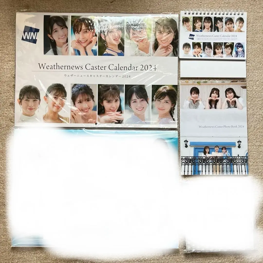 2024ウェザーニュース キャスター カレンダー 壁掛け・卓上 フォトブック