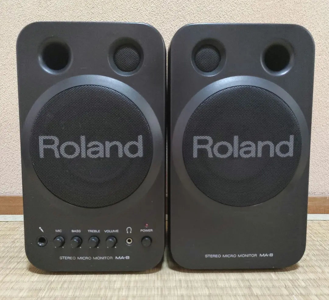 ROLAND　MA-8BK モニタースピーカー