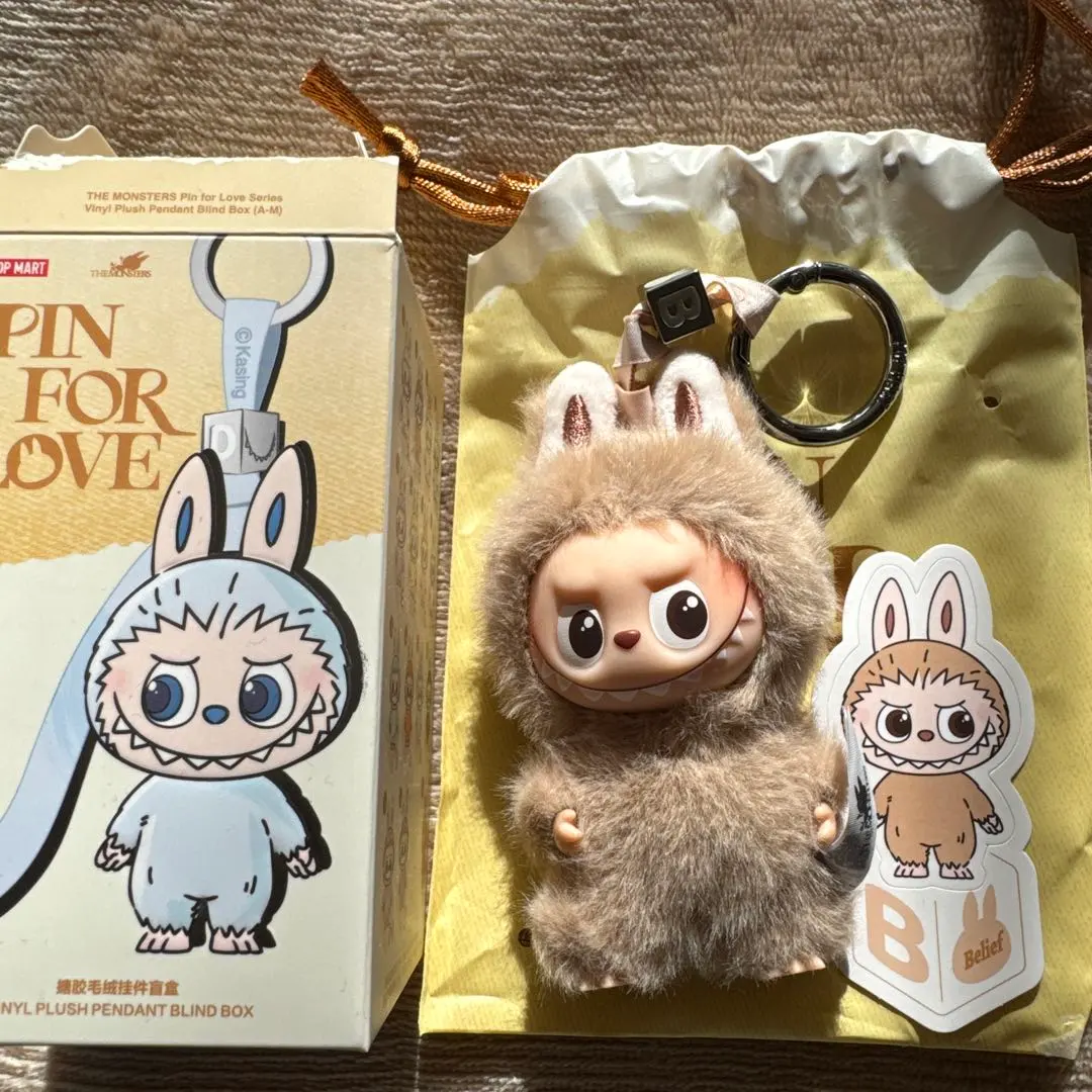 【正規品】LABUBU PIN FOR LOVE 〔B〕ミニラブブ　イニシャル