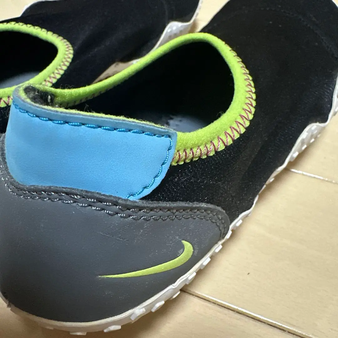 NIKE ナイキ　黒　ブラック　水中活動　スリッポンシューズ マリンシューズ