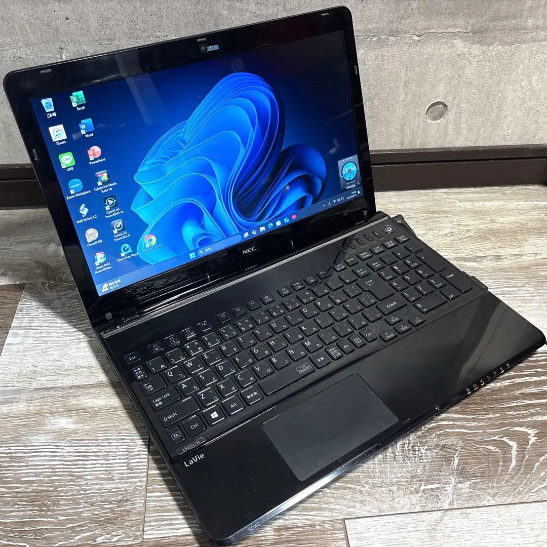 爆速仕様 Core i7 NEC LAVIEノートパソコン SSD Webカメラ