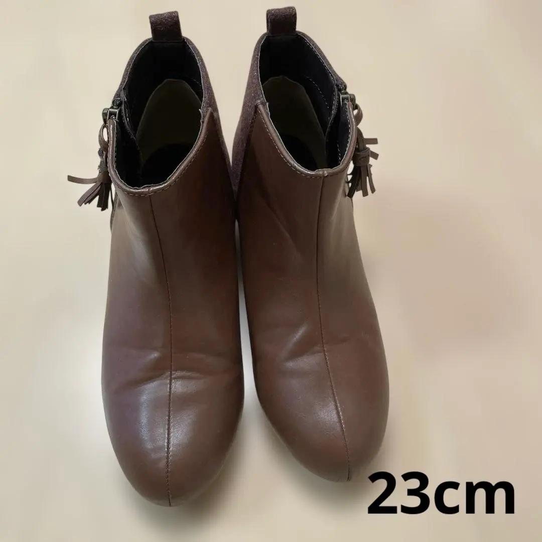 おしゃれ　23cm ヒール3cm ブラウン アンクルブーツ タッセル付 茶
