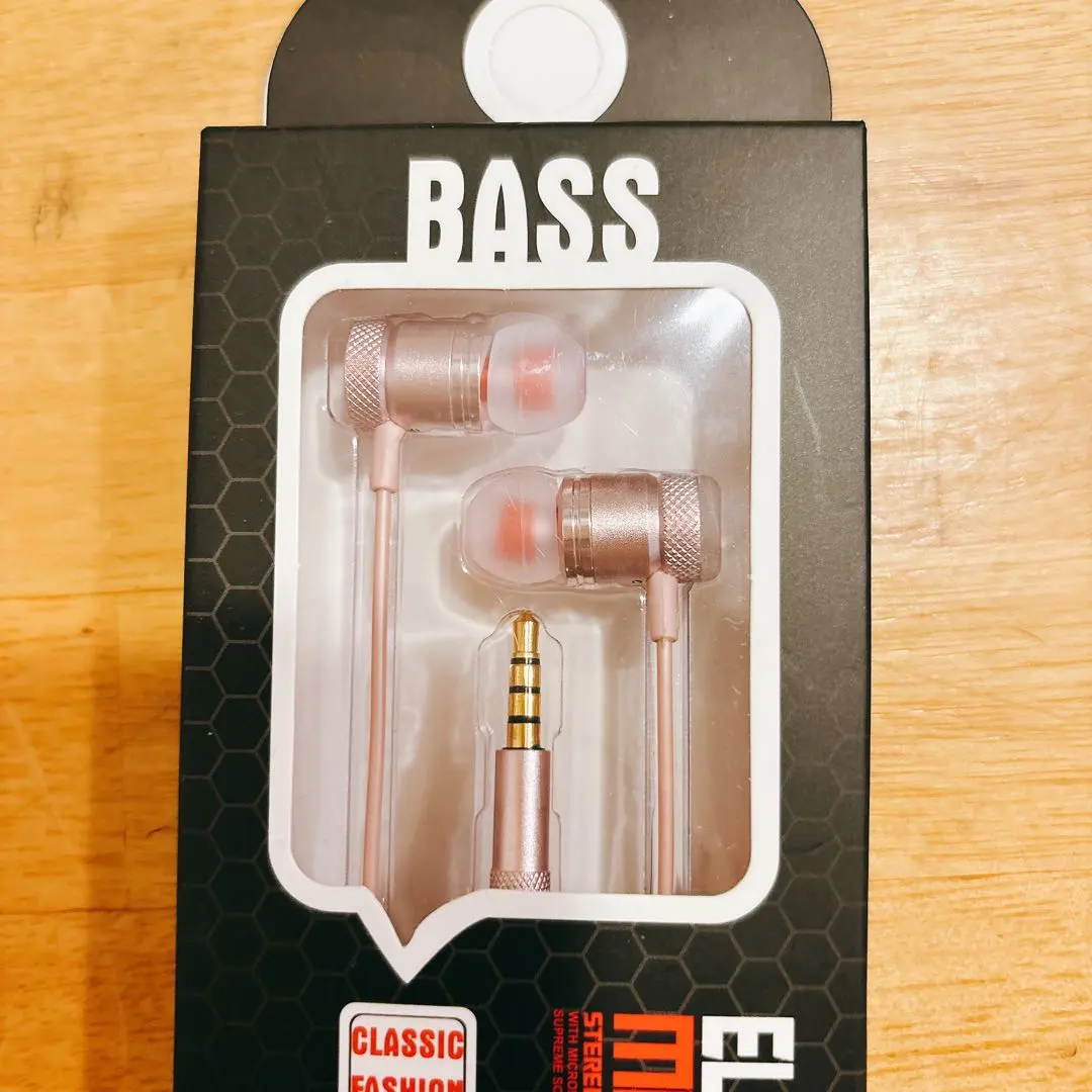 新品未使用✨有線イヤホン マイク付き ピンク　重低音 3.5mm 高音質