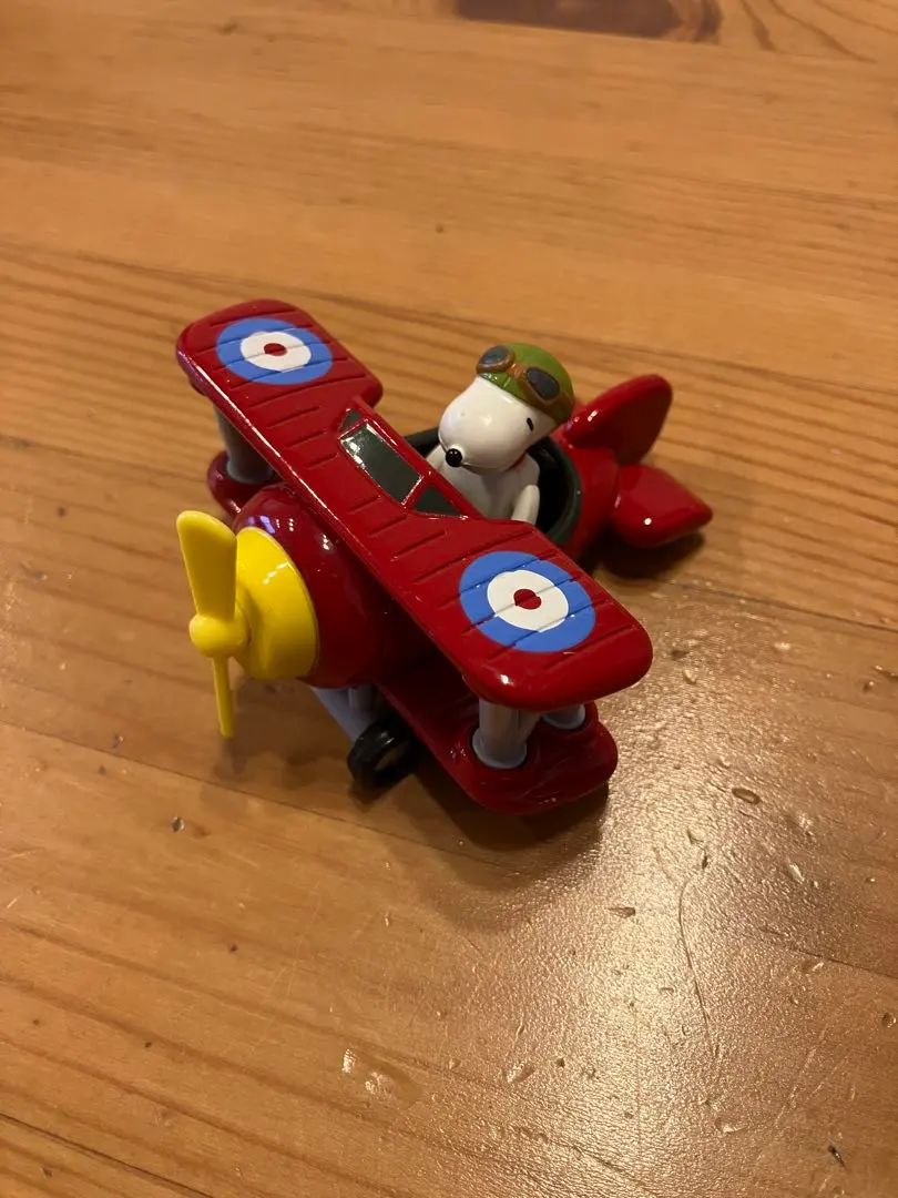 トミカ ドリームトミカ ライドオン R08 スヌーピー (フライング・エース）