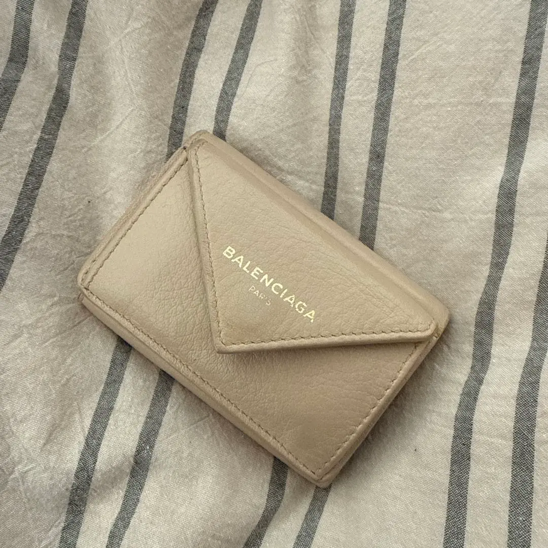 BALENCIAGA ベージュ 三つ折り財布　旧ロゴ