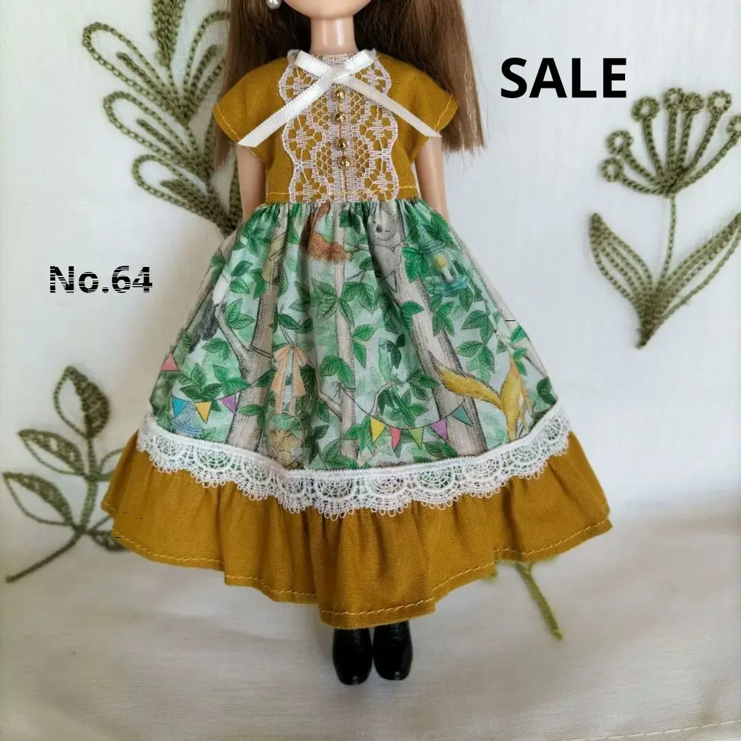 22センチドールサイズの服64　ハンドメイド　森の動物ワンピース