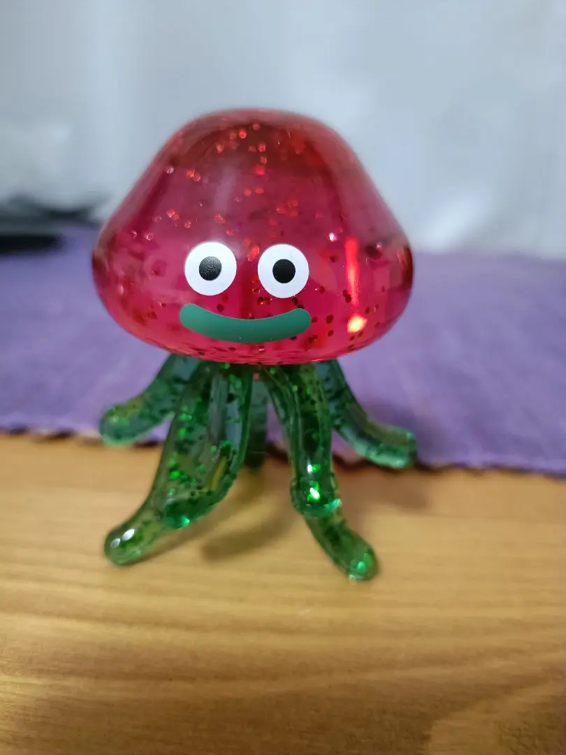 ドラクエ　ラメ入りビッグクリアフィギュア　ベホマスライム