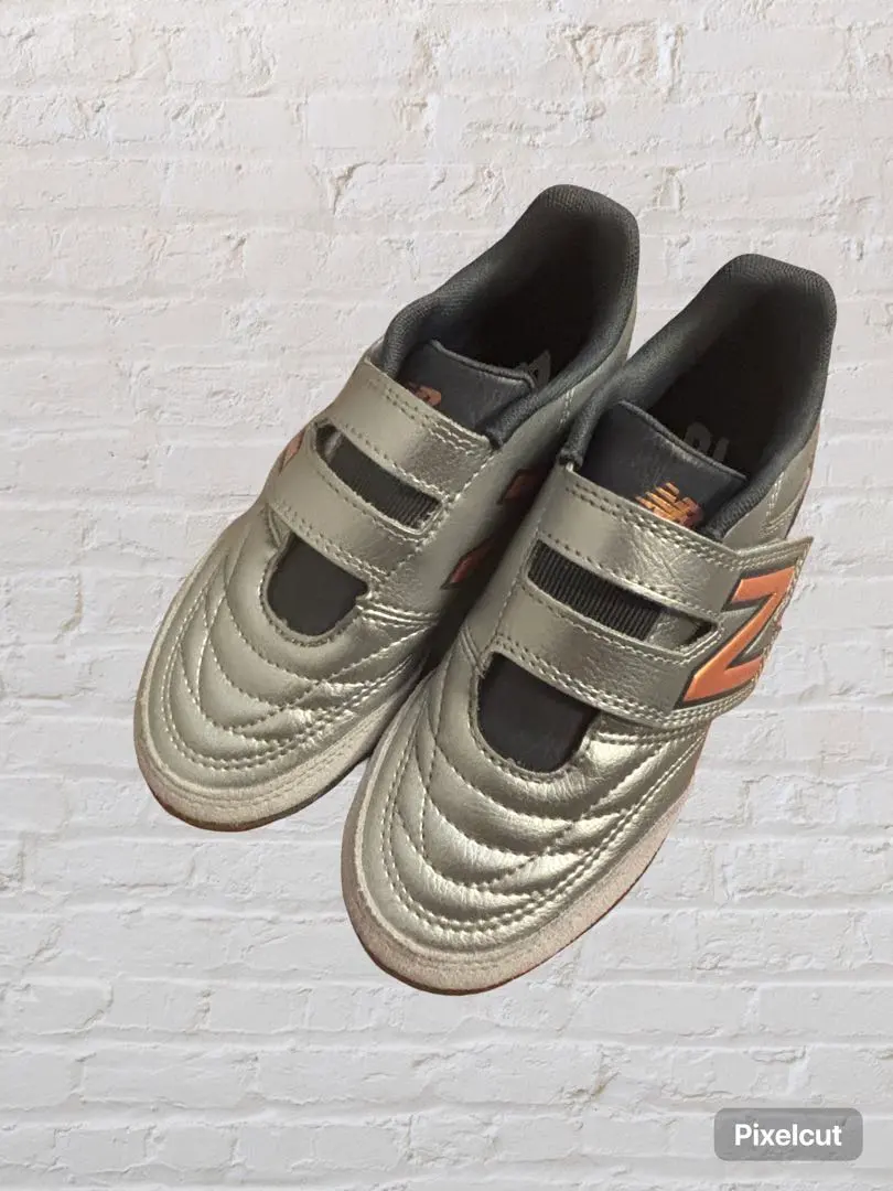 【極美品】ニューバランス 442 V2 ジュニア サッカートレシュー 19cm