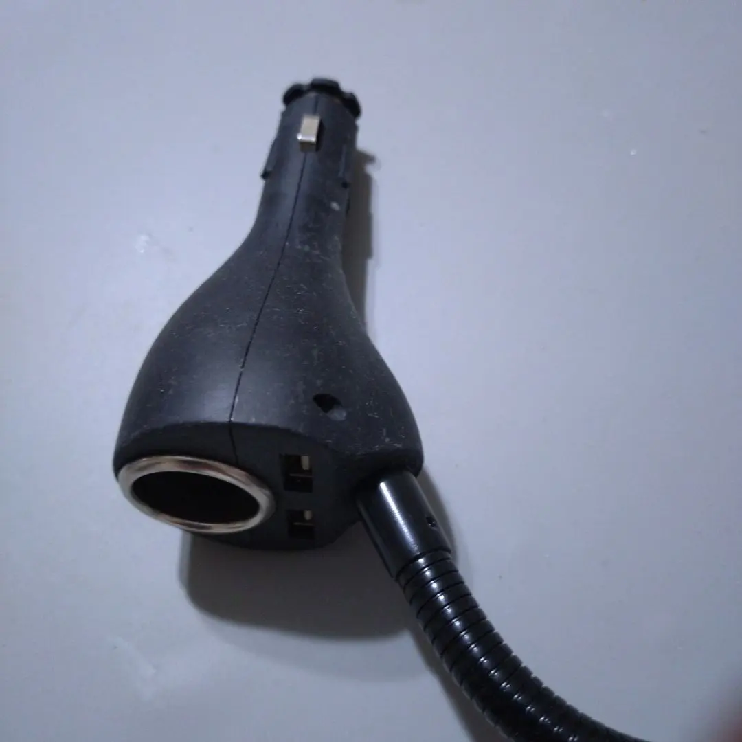 カーチャージャーとマウントホルダーセット