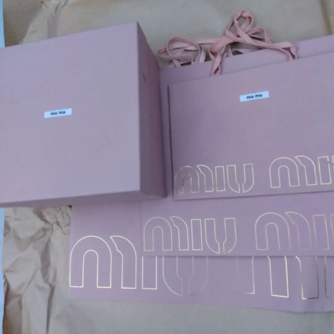 miu miu ピンク 紙袋ショッパー 空き箱セット
