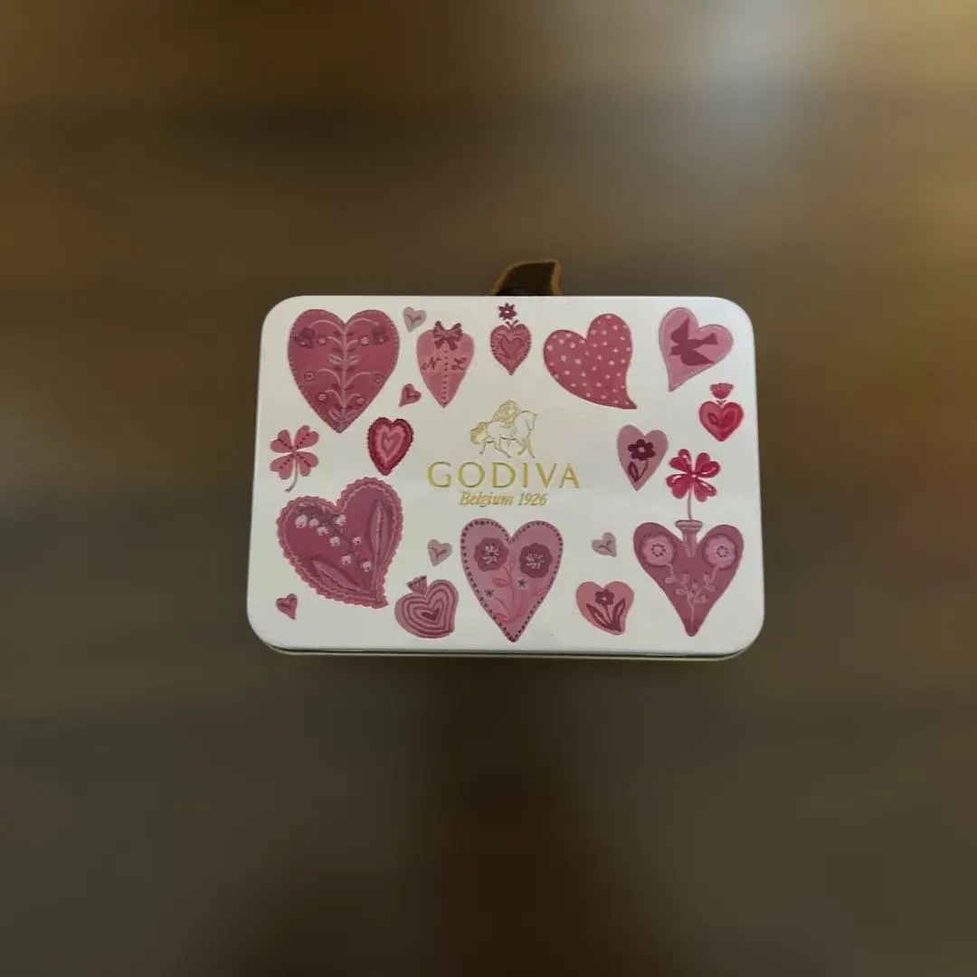 【最終お値下げ】GODIVA ハート柄 空き缶